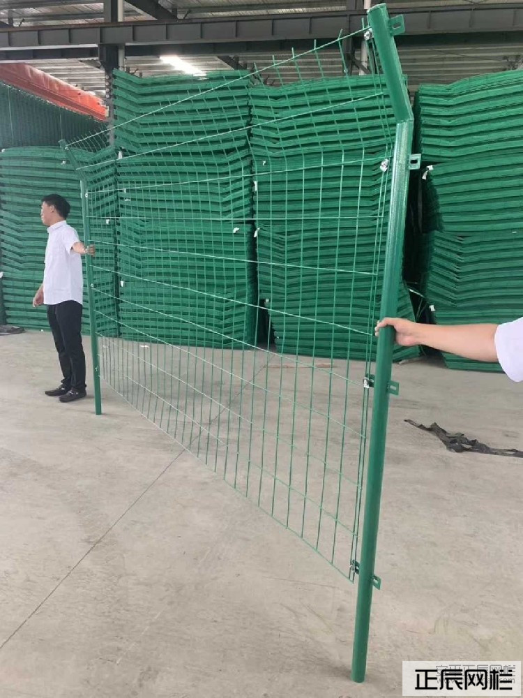 網(wǎng)狀護(hù)欄圖片(網(wǎng)狀護(hù)欄效果圖) 網(wǎng)狀護(hù)欄圖片(網(wǎng)狀護(hù)欄效果圖)