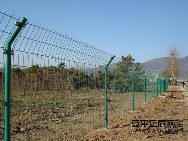 圍網(wǎng)護(hù)欄多少錢(qián)一米,圍墻網(wǎng)護(hù)欄的價(jià)格