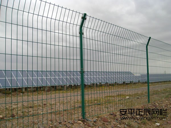 http://www.xinhuaspace.cn光伏防護(hù)圍欄網(wǎng)