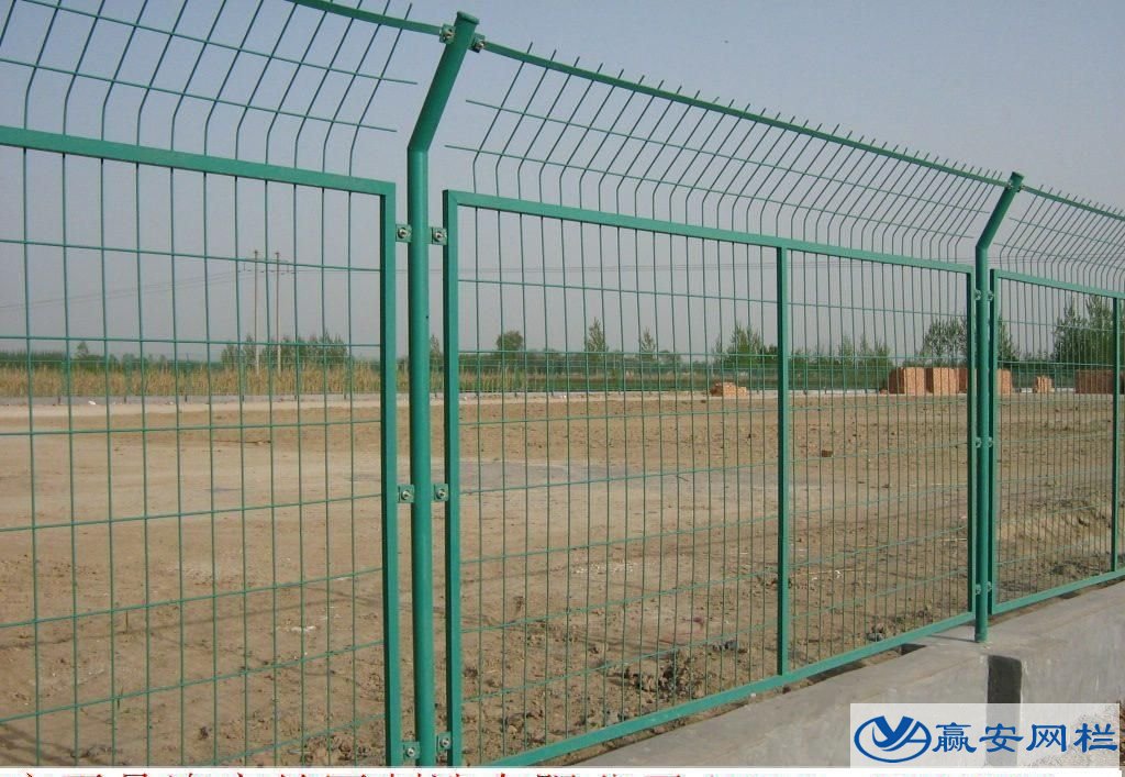 跑馬場地護(hù)欄網(wǎng)
