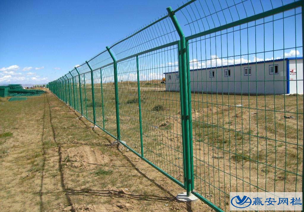 鐵絲網(wǎng)護欄