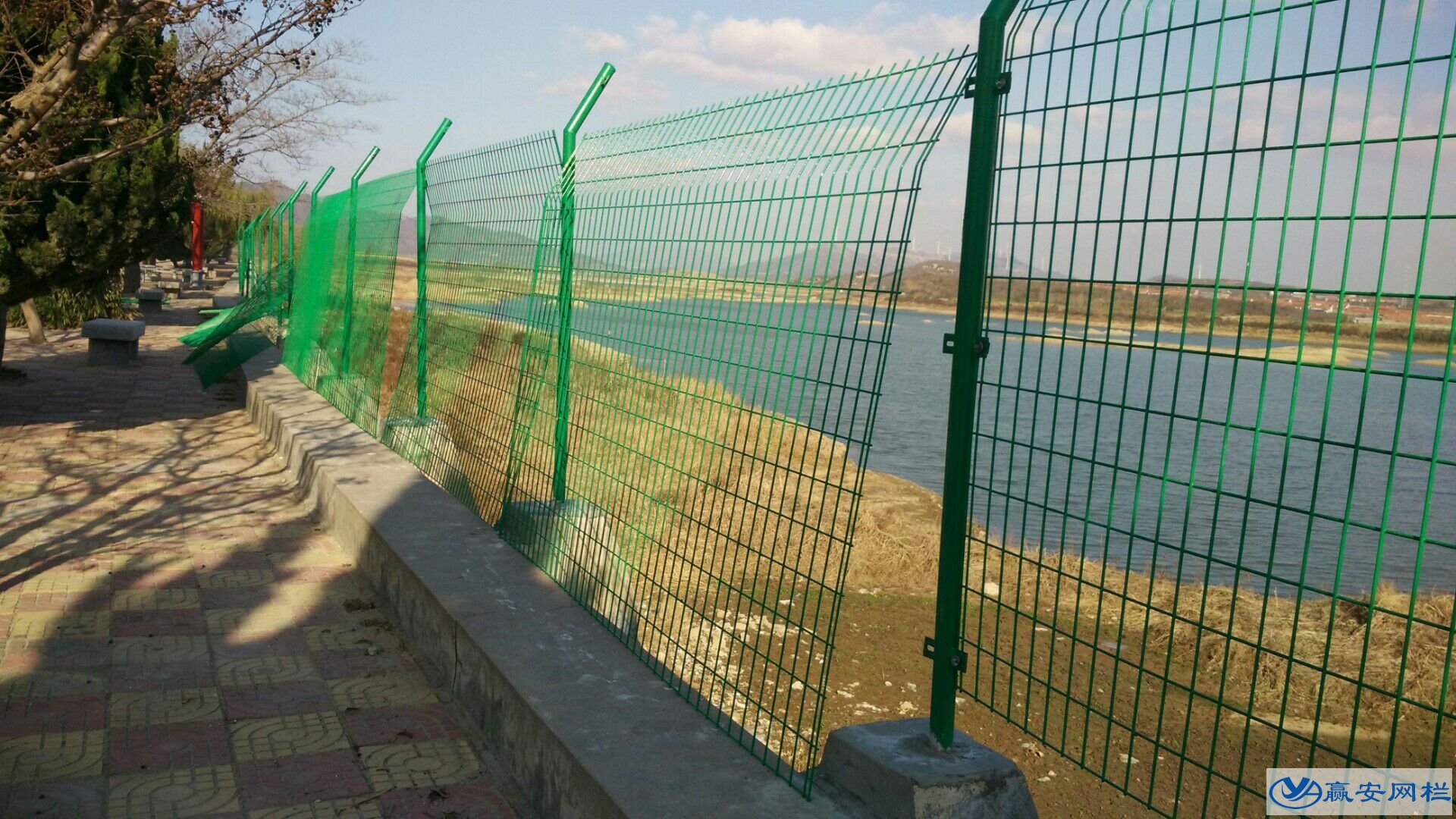 水源護(hù)欄網(wǎng)