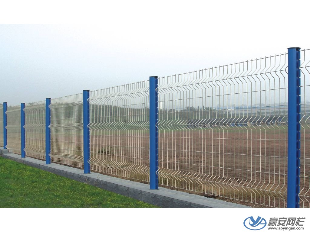 三角折彎式廠區圍欄網 廠區圍欄網