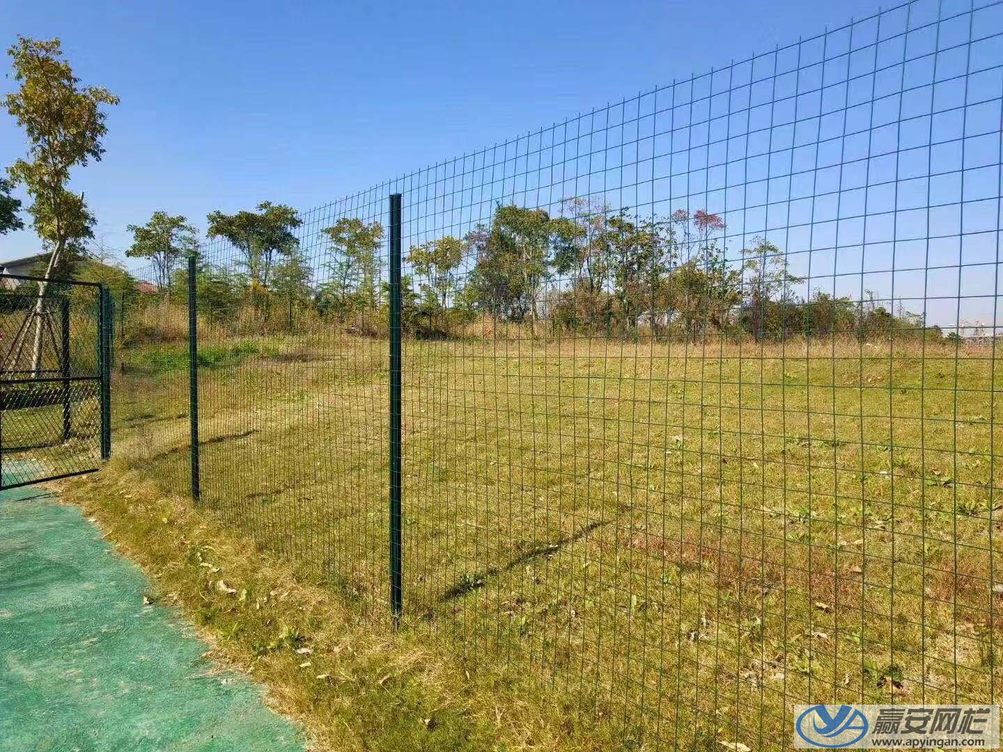 養(yǎng)雞圈地鐵網(wǎng)圍欄 圈地鐵網(wǎng)圍欄