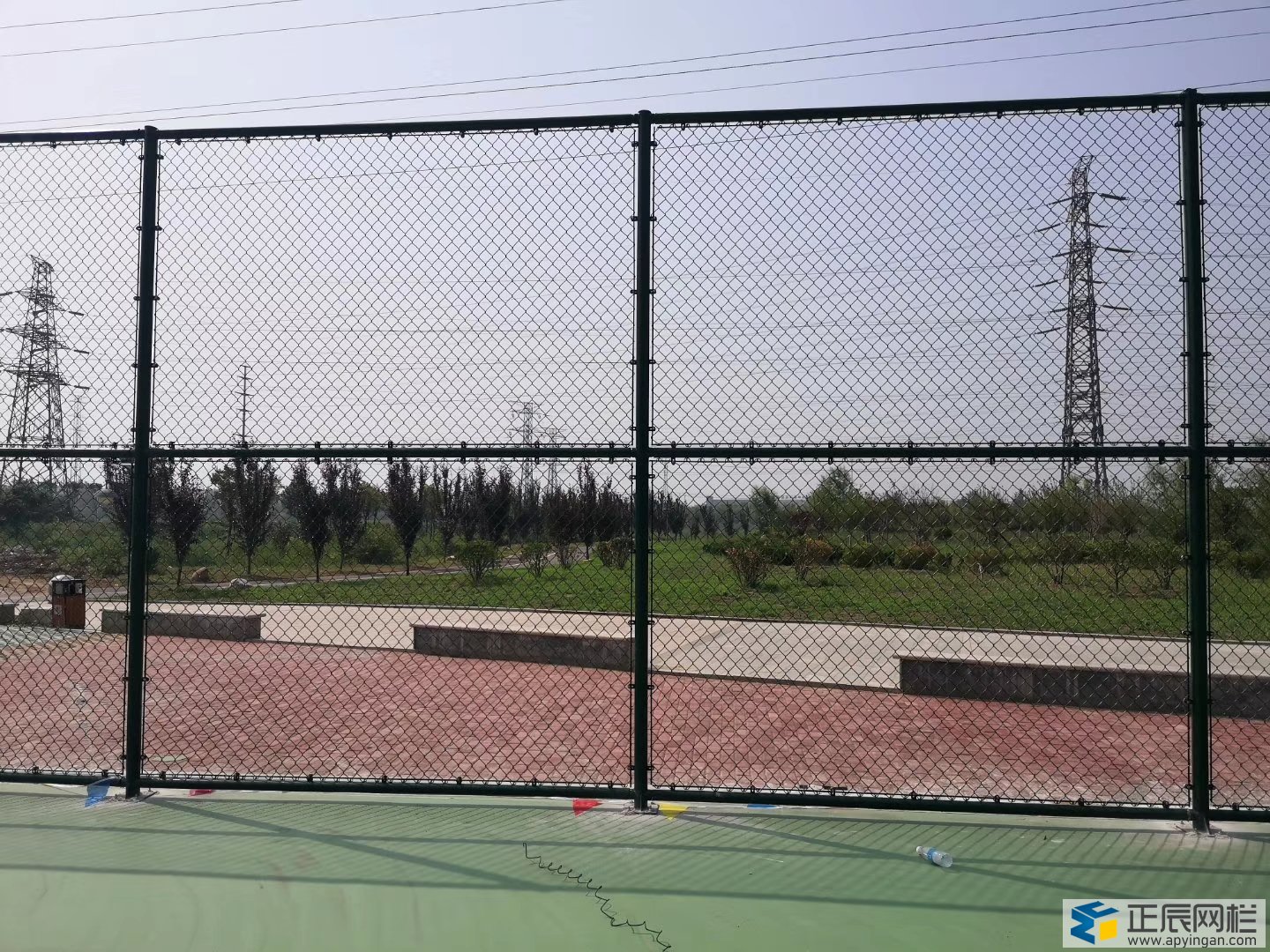 籃球場圍網(wǎng)效果圖