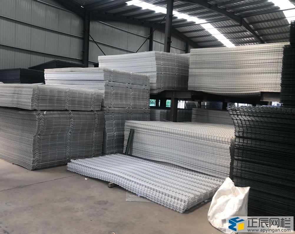 桃型柱護(hù)欄網(wǎng) 桃型柱護(hù)欄網(wǎng)