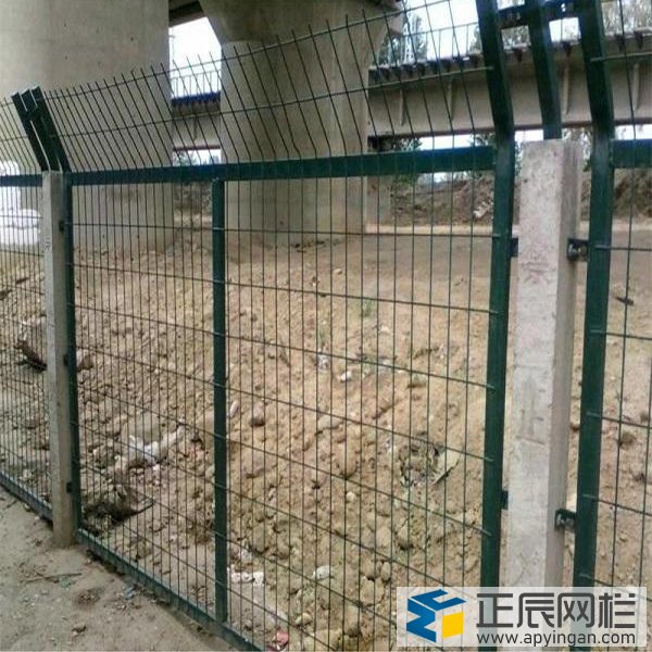 鐵路護欄網照片