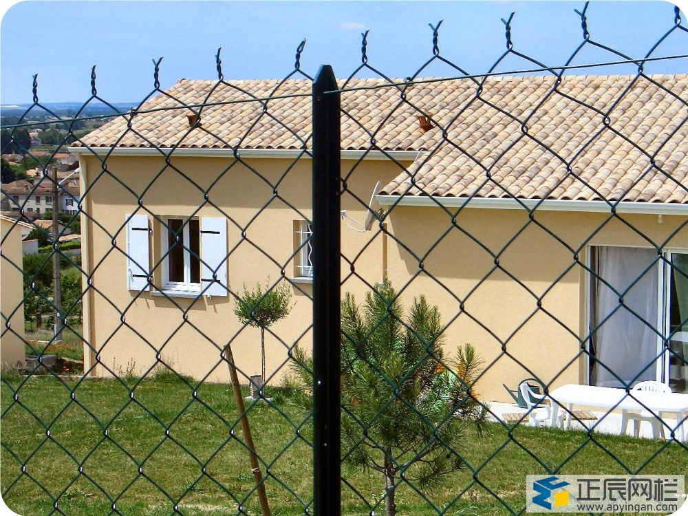 圍地護欄網多少錢一米