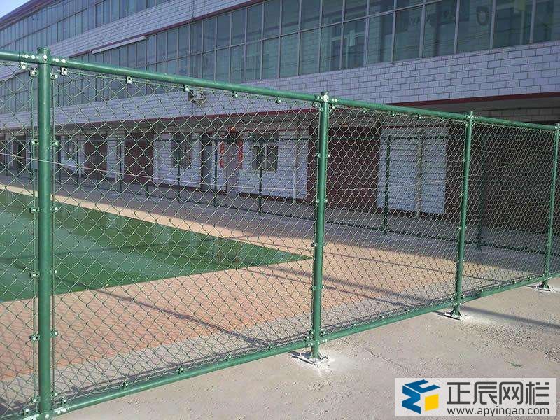 操場護(hù)欄網(wǎng)